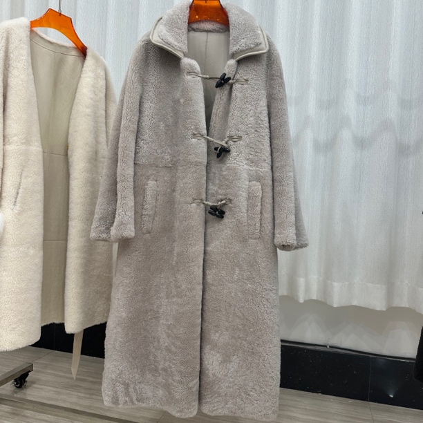 秋冬加厚澳大利亚美利奴皮毛一体双排扣大衣外套