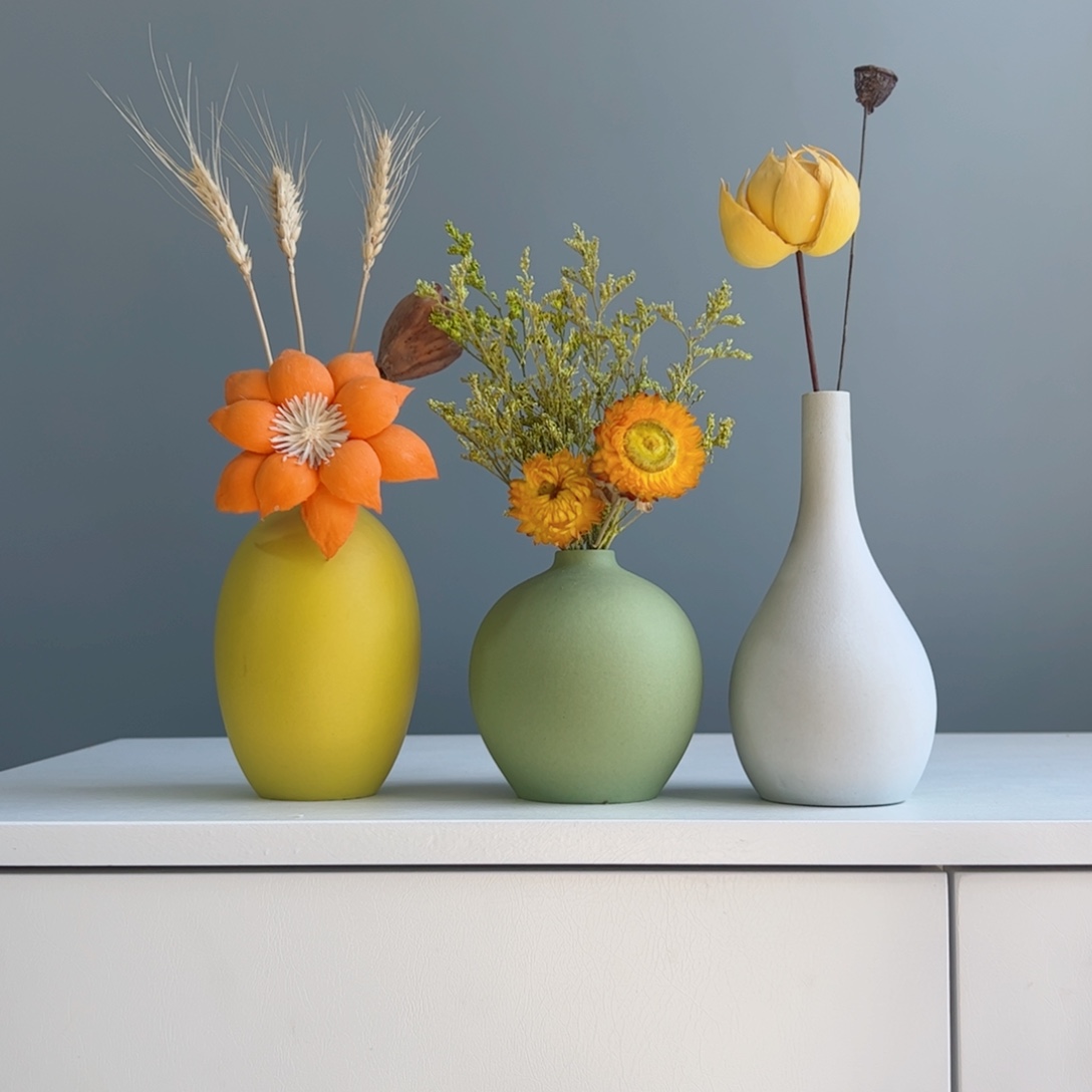 摆件陶瓷小花瓶摆件含花总高约20-30cm