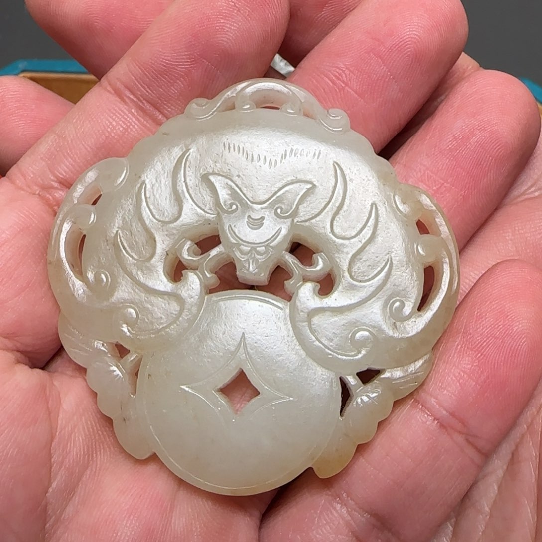 和田玉把件未镶嵌古**声