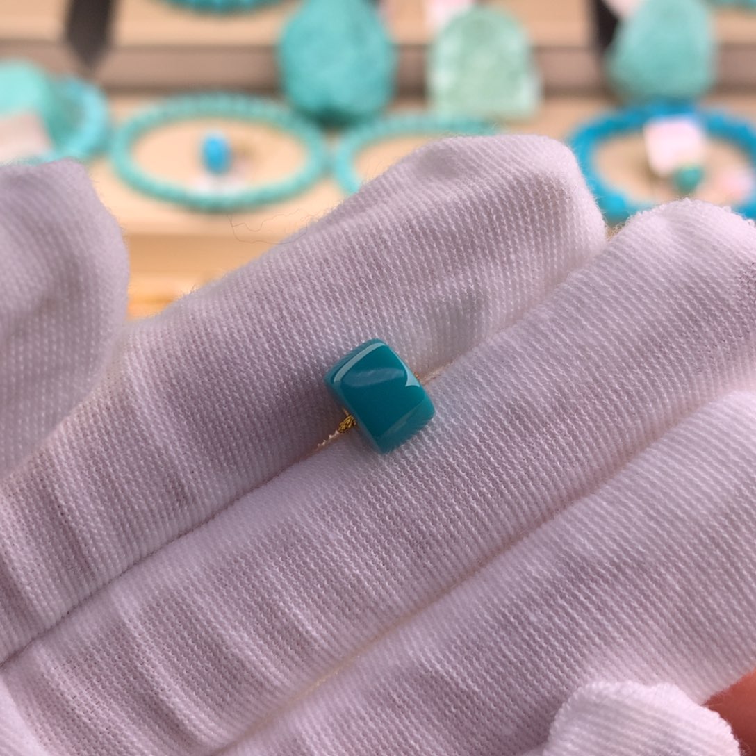 绿松石珠宝奇石未镶嵌8.1*5.5mm