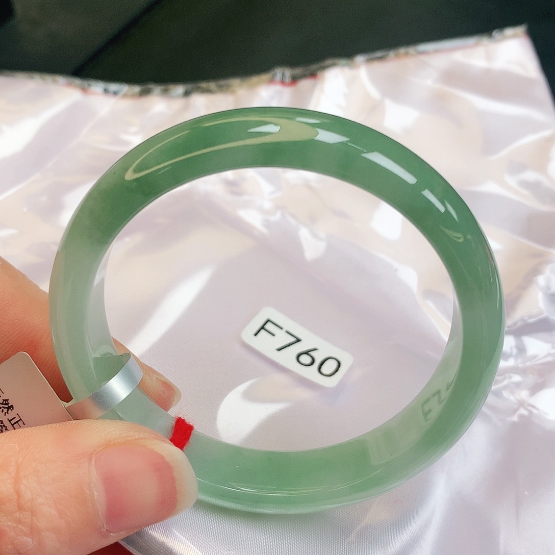 【闪购商品】翡翠手镯未镶嵌缅甸天然a货翡翠