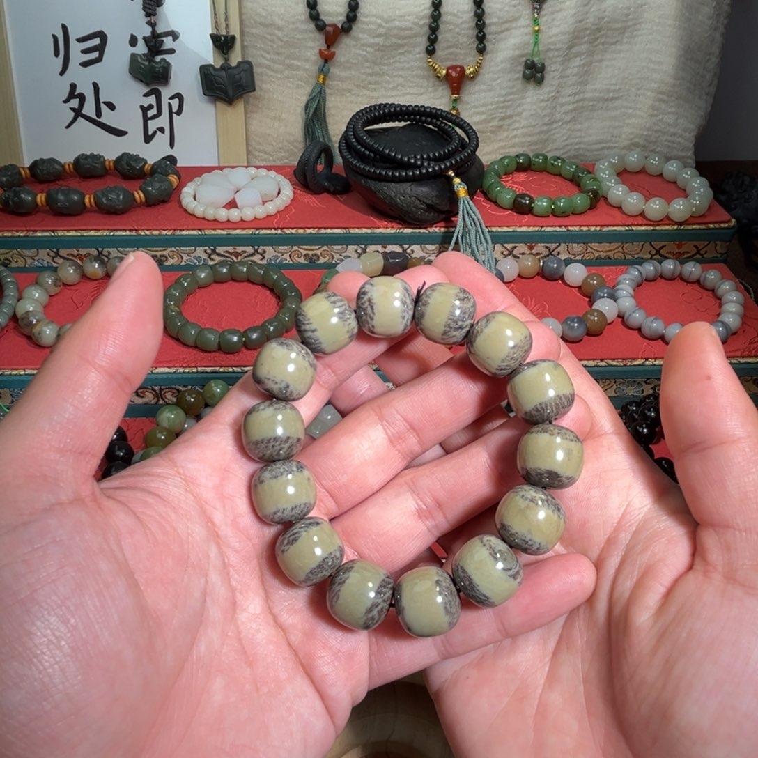 和田玉手链未镶嵌