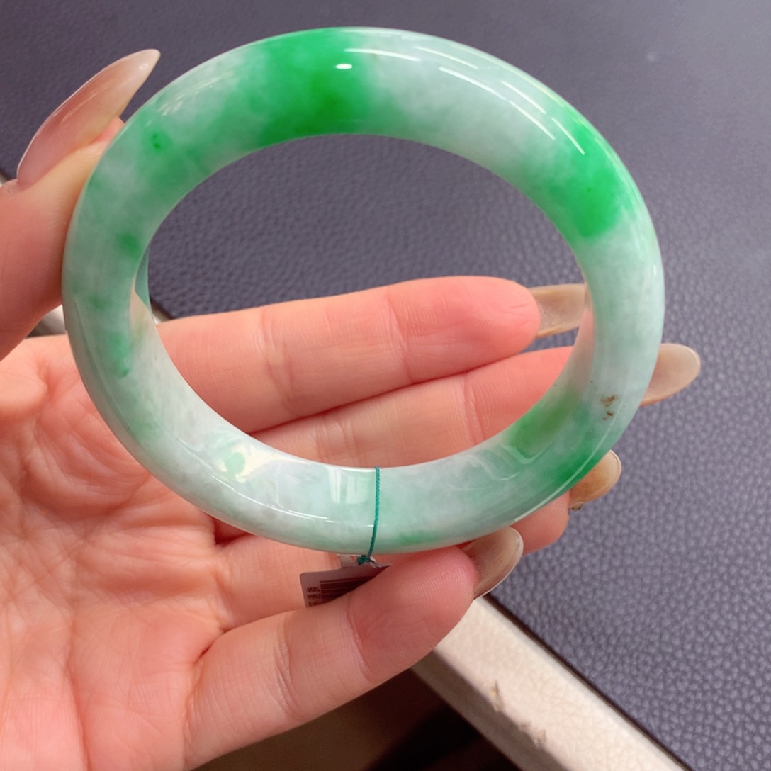 未镶嵌手镯翡翠翡翠