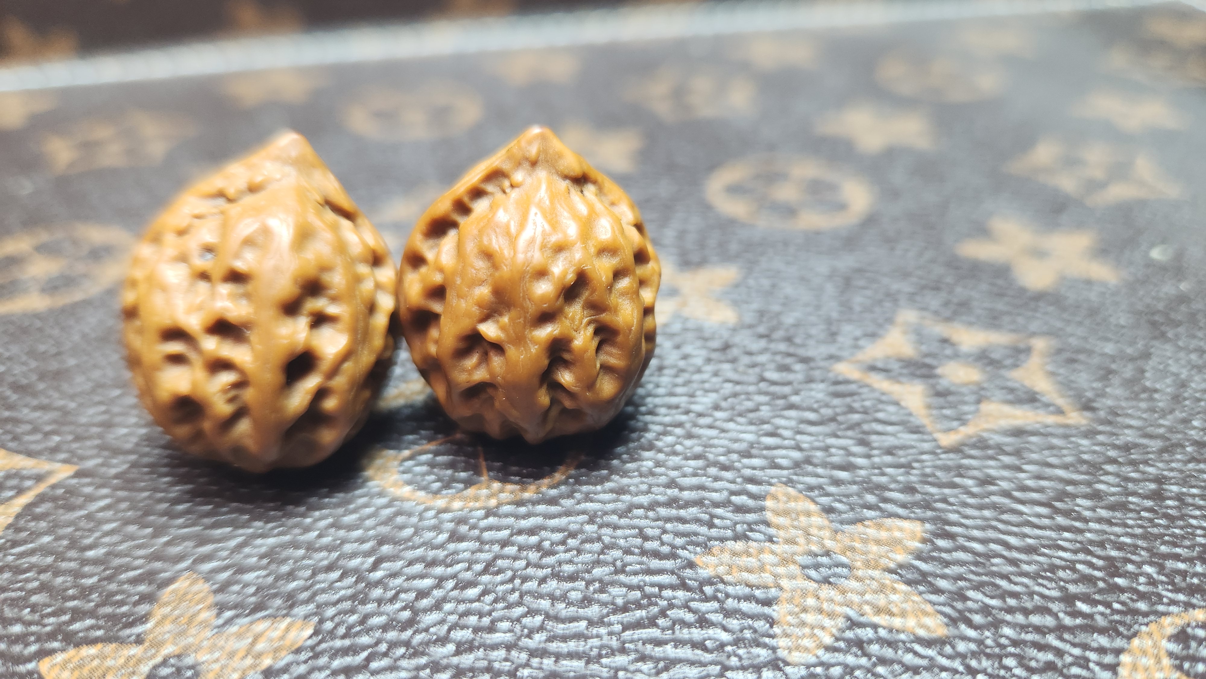 0012精美文玩核桃把件21.6X26