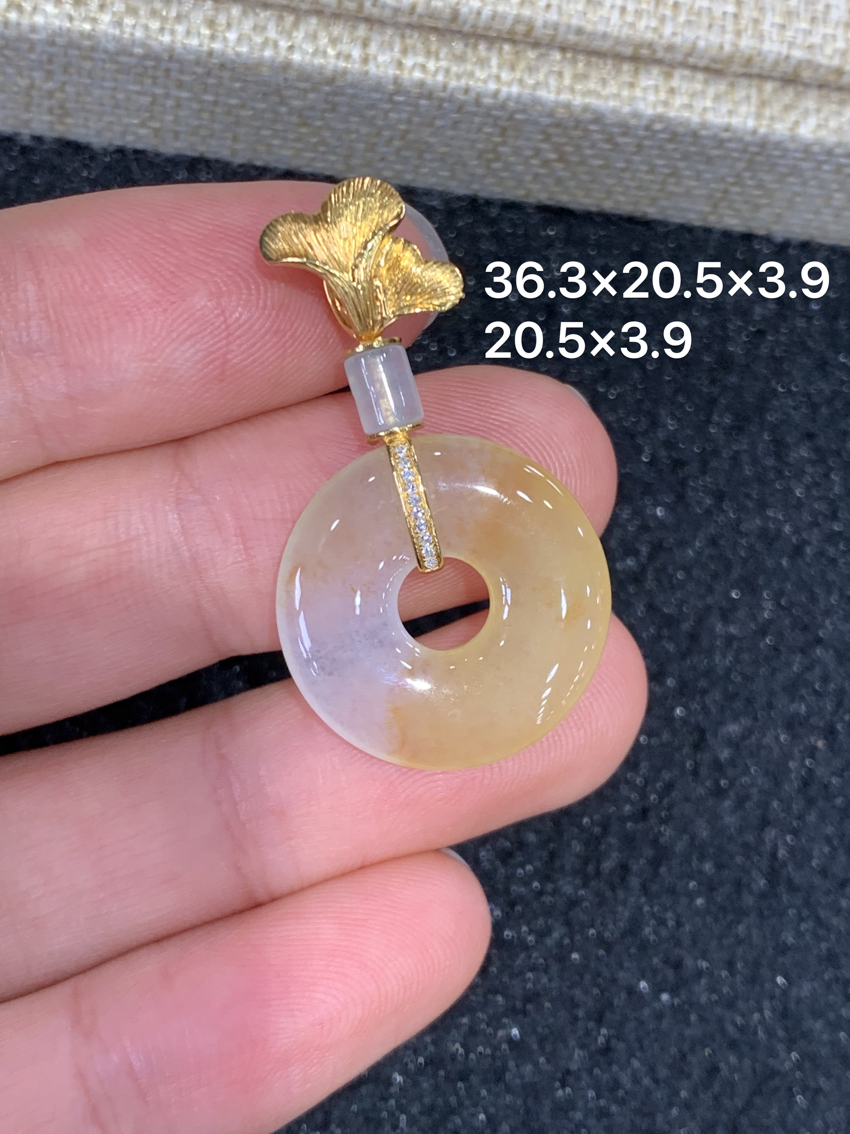 18K金镶嵌天然缅甸翡翠黄翡甜甜圈吊坠