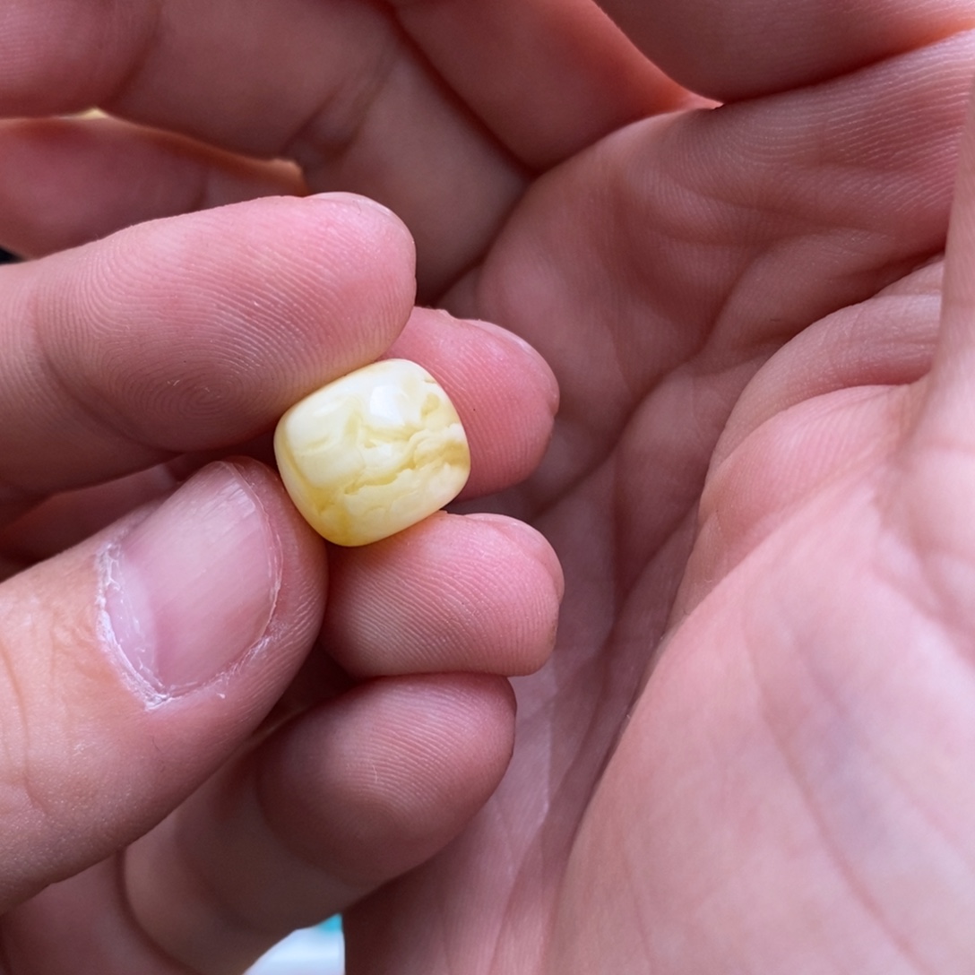 ғ***ʀ蜜蜡未镶嵌裸石配饰