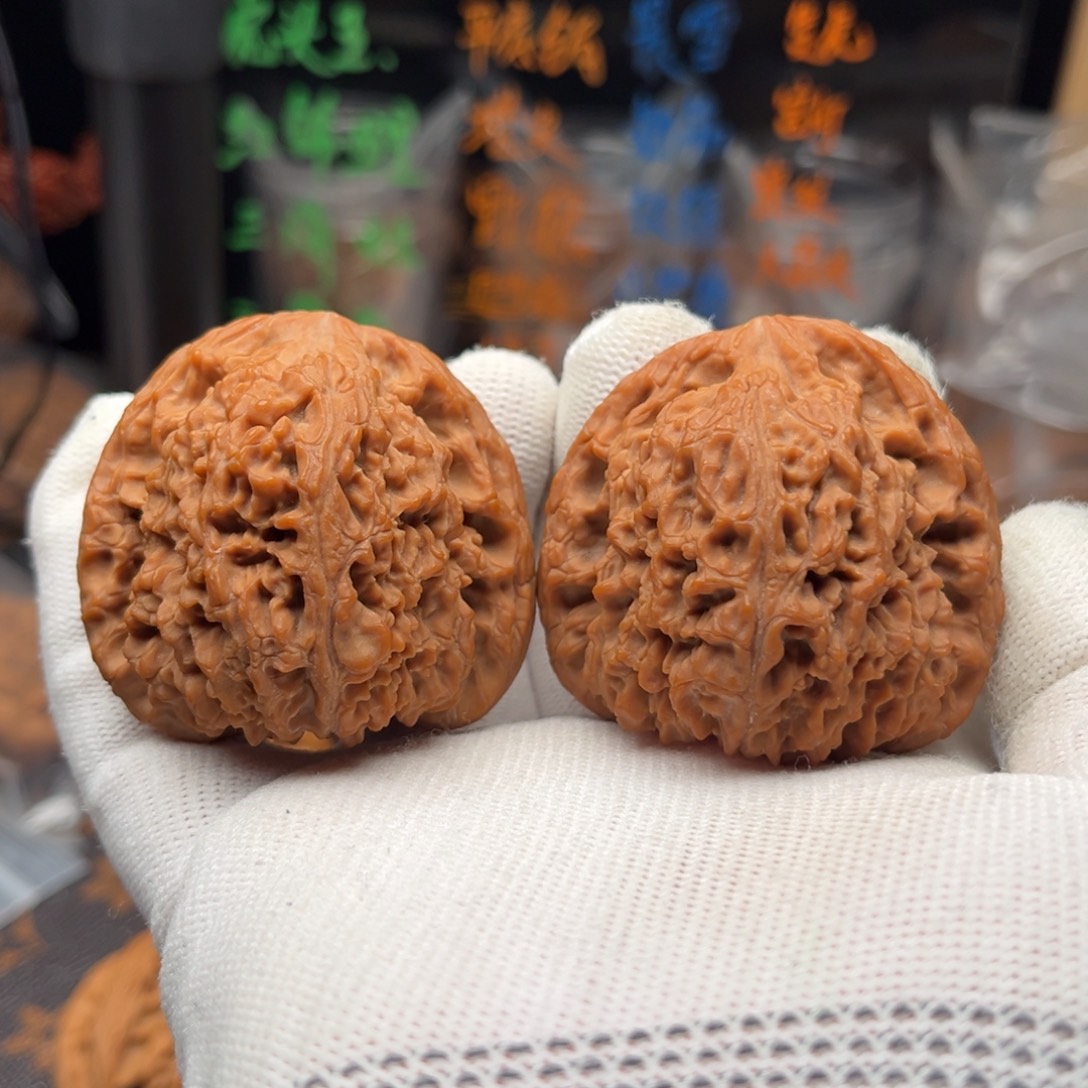 文玩核桃吊坠高炮南疆石