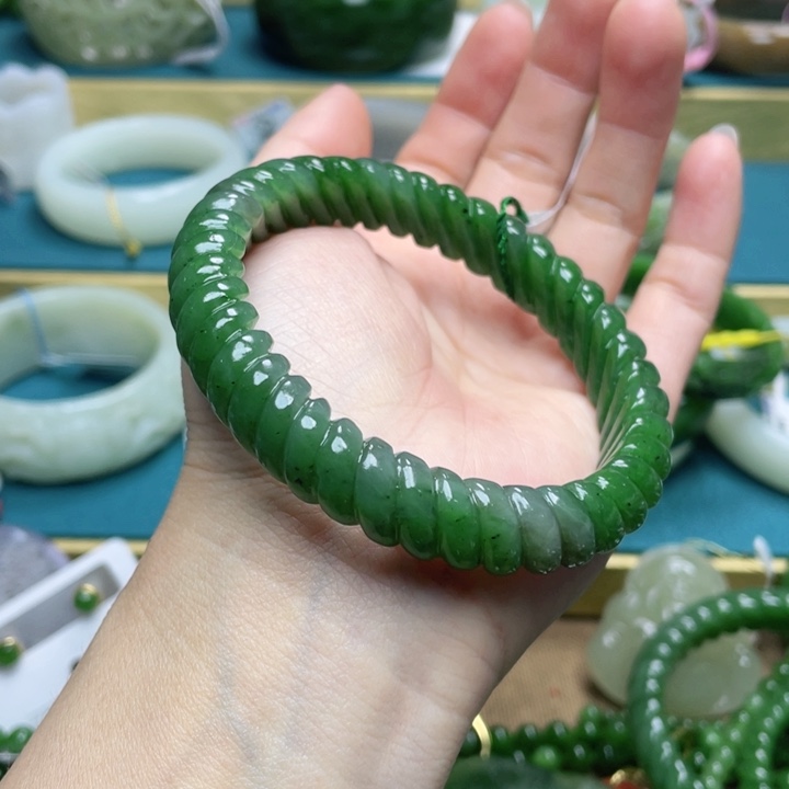 和田玉手镯60+圈口 编号89未镶嵌