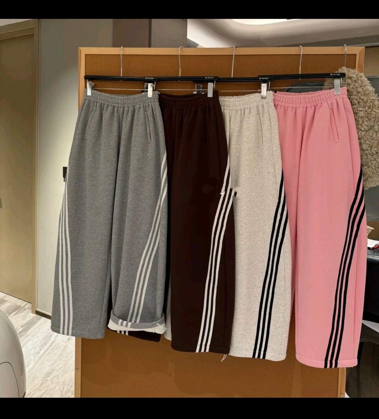 【欧尼甄选】韩国原版裤子加绒宽松版裤长104左右体重80-150斤