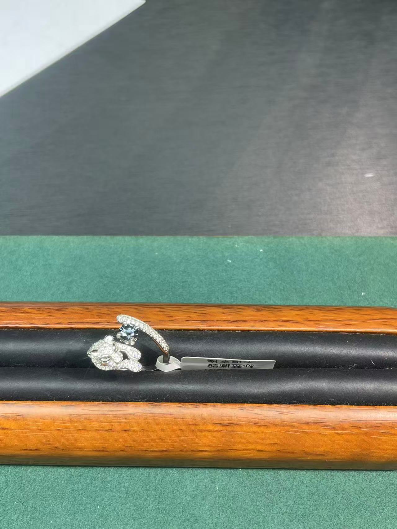 d593白色豹子戒指多样性发货