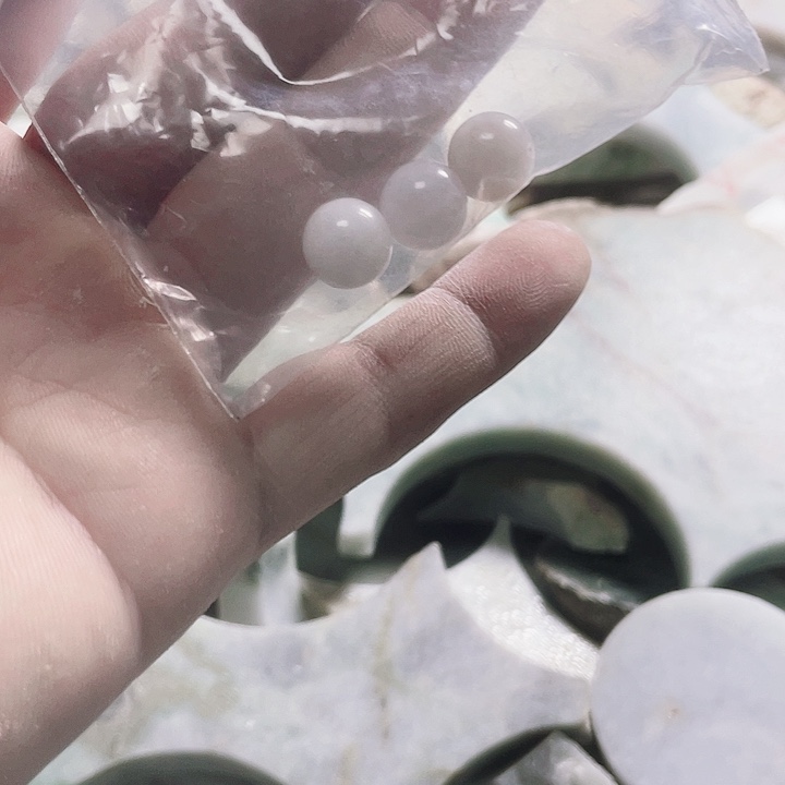 翡翠吊坠(不含链)未镶嵌正*哥