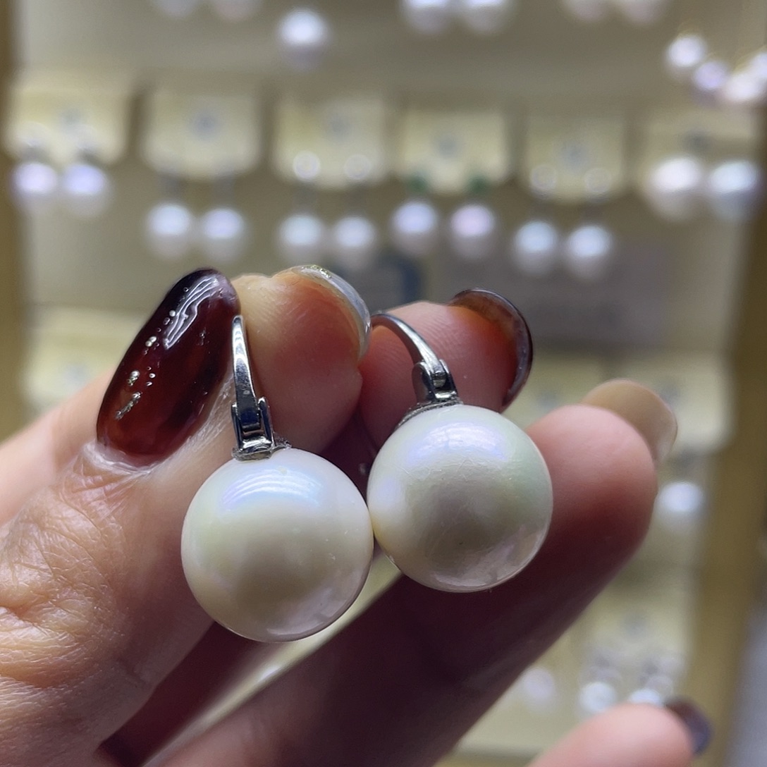 淡水珍珠银S925镶嵌耳饰