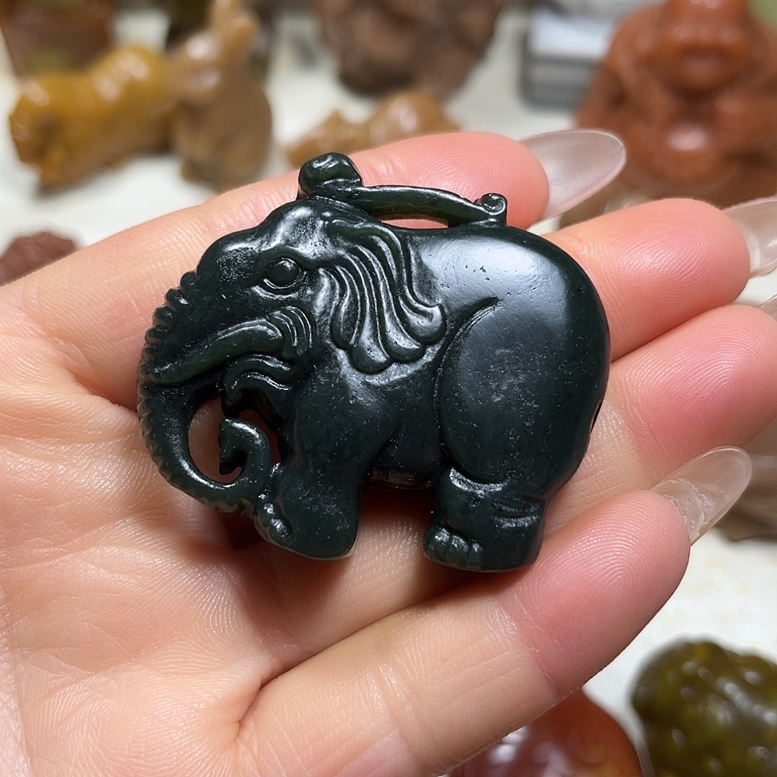 白玉菩提吊坠白玉菩提吊坠