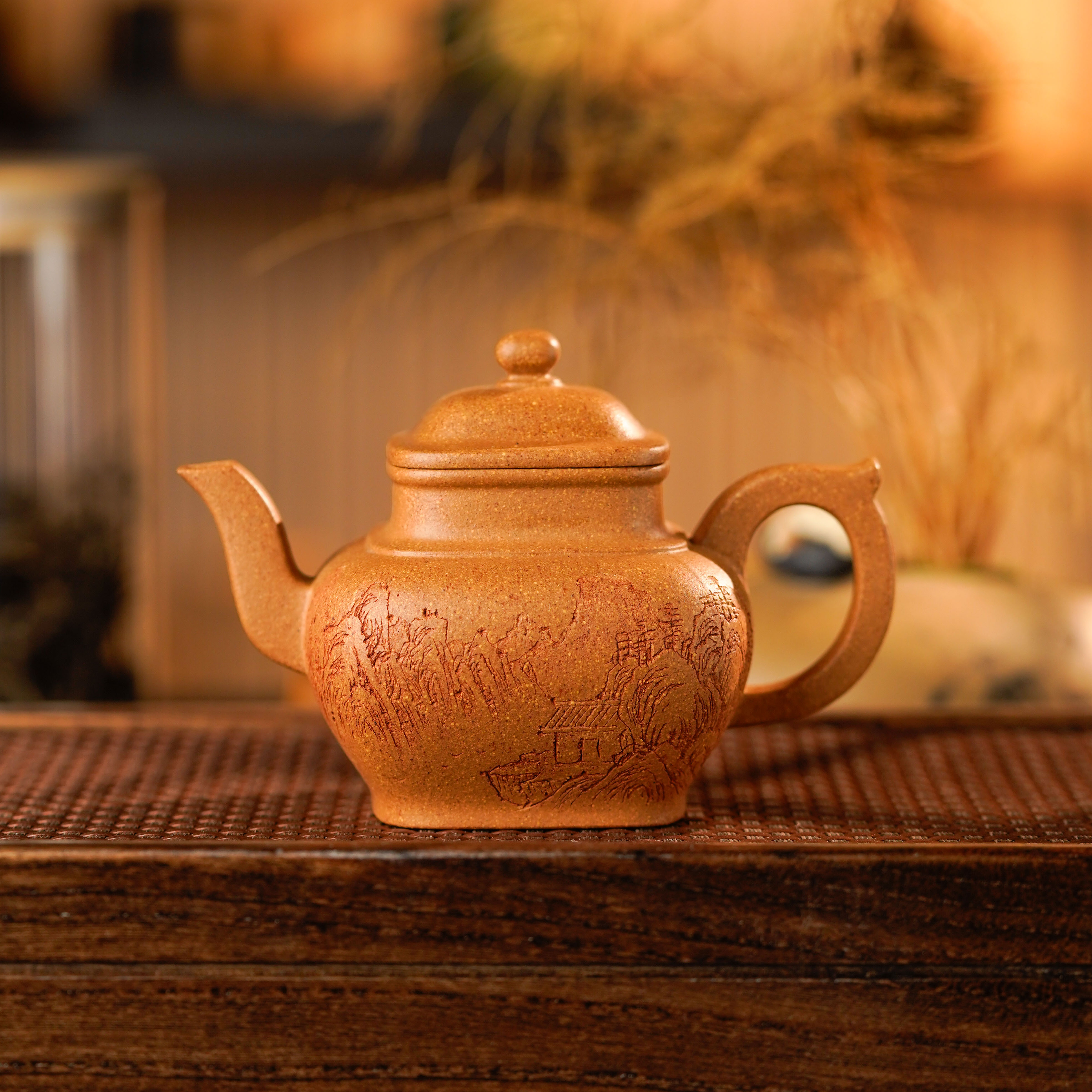 YL3-043  宜兴手工紫砂   双线四方