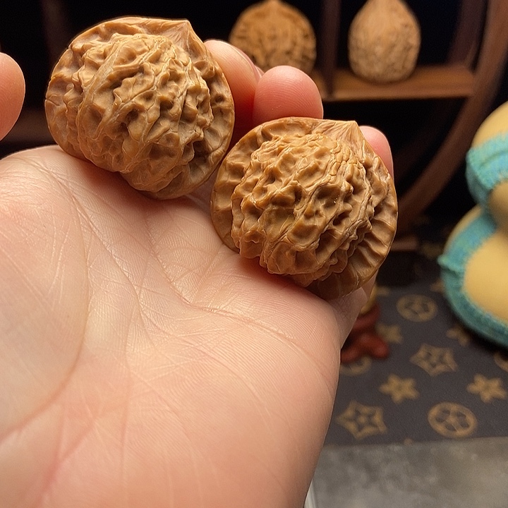 文玩核桃把件公子帽