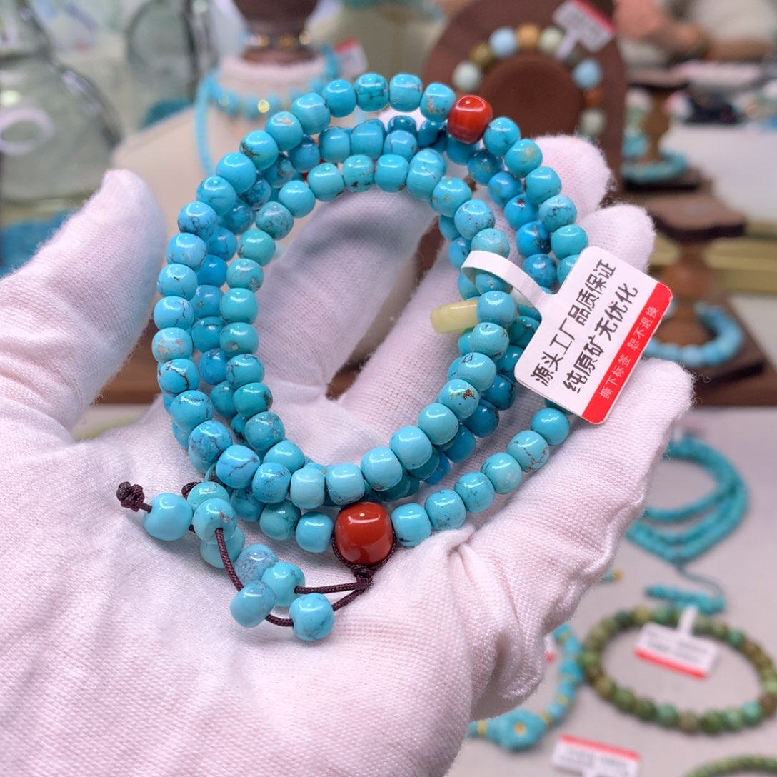 绿松石配饰未镶嵌琥**庄