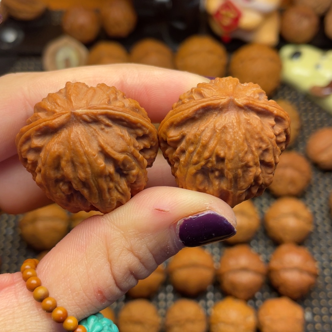 文玩核桃吊坠31尺全品闷尖红莲0001