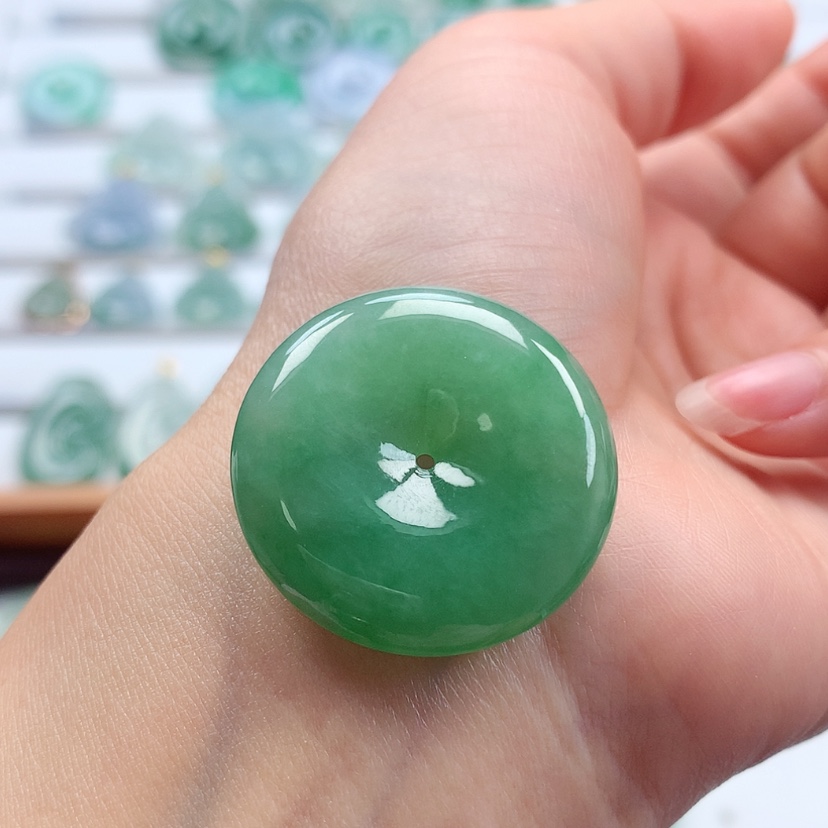 【闪购商品】翡翠吊坠(不含链)未镶嵌