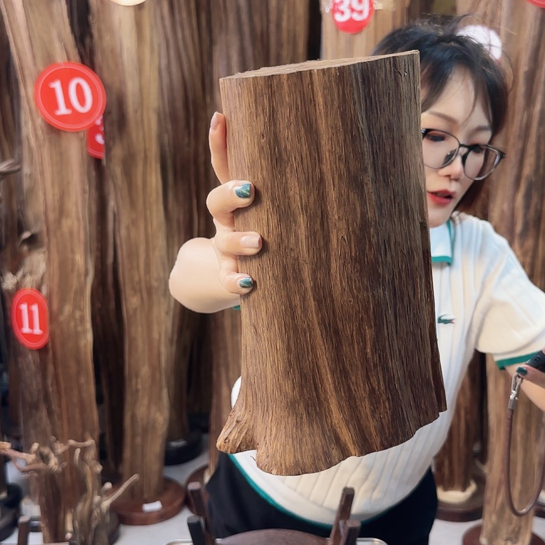 沉香碎屑沉香沉香多样性发一件72