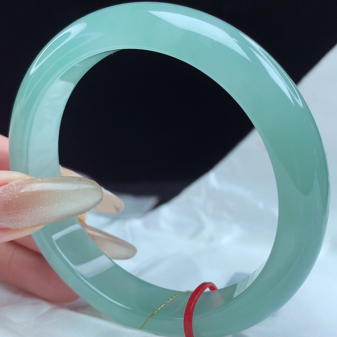 翡翠手镯未镶嵌57圈1505