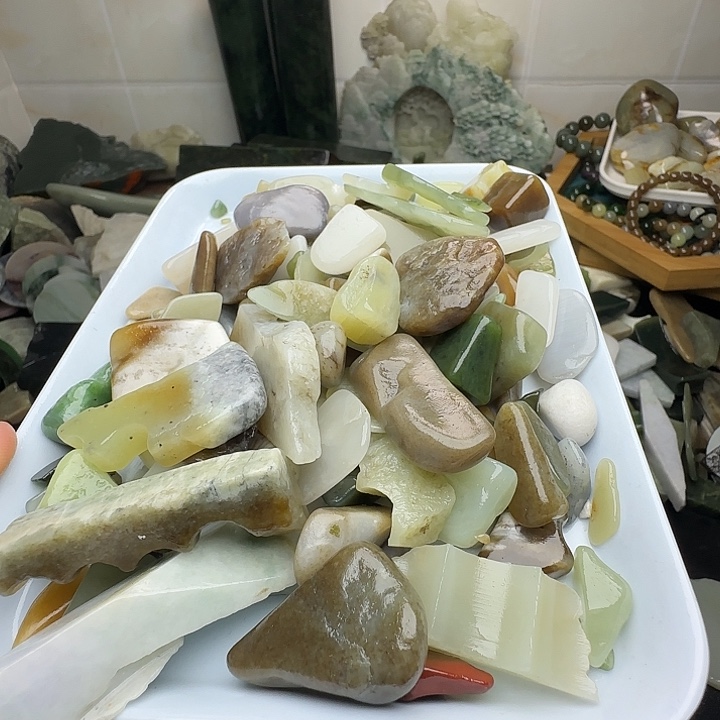 和田玉（糖玉）未镶嵌珠宝半成品