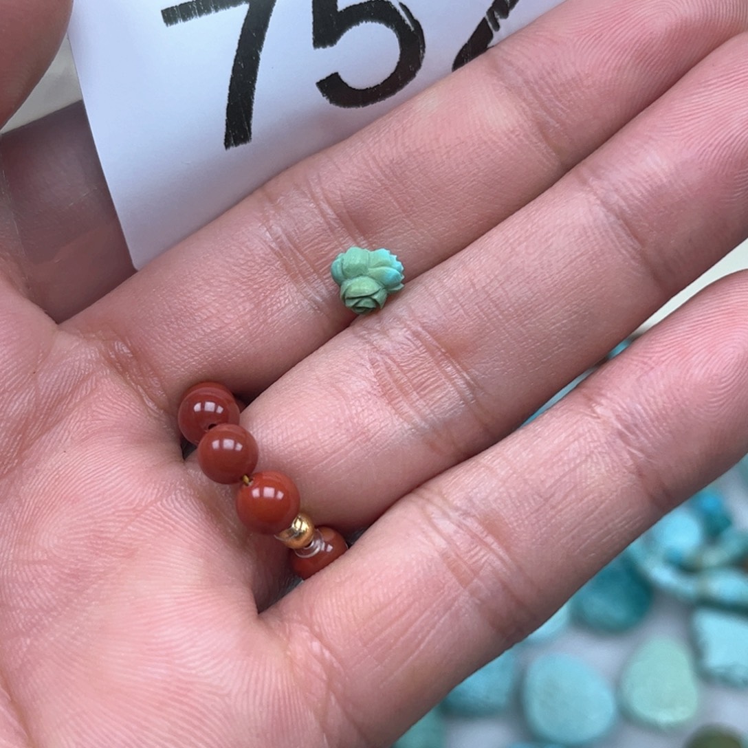 南红玛瑙未镶嵌珠宝奇石