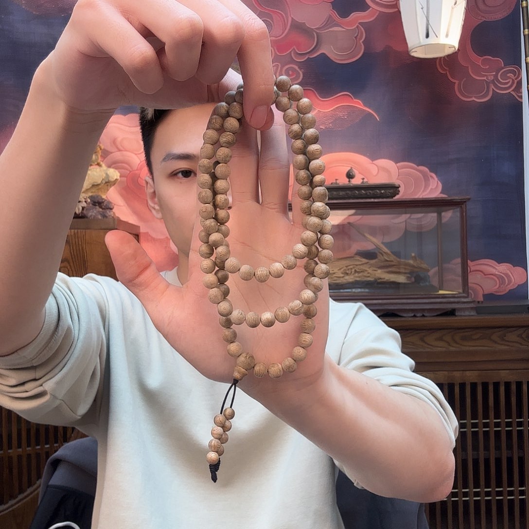 手串沉香Cl0102，正区文莱帝王绿多圈