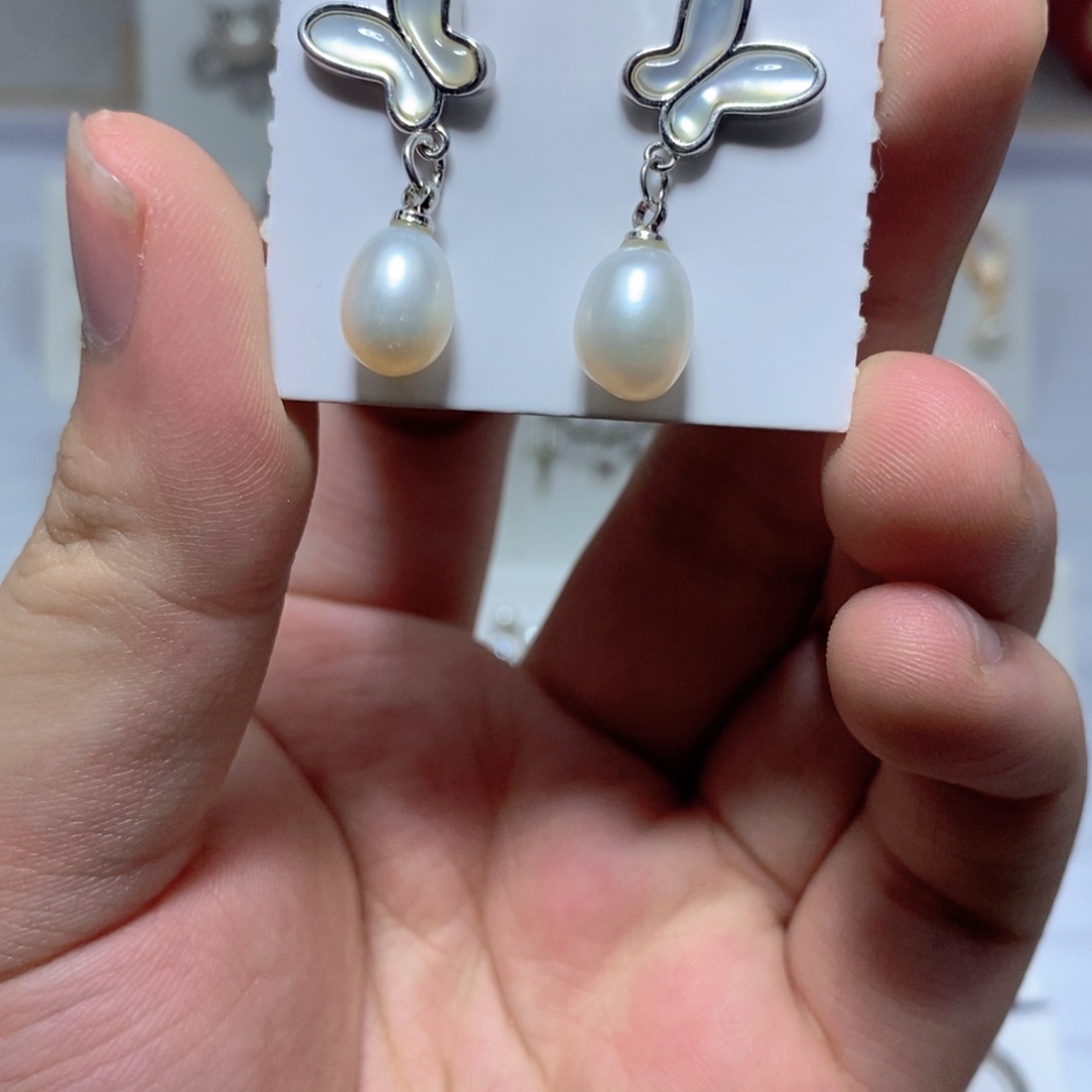 银S925镶嵌淡水珍珠耳饰