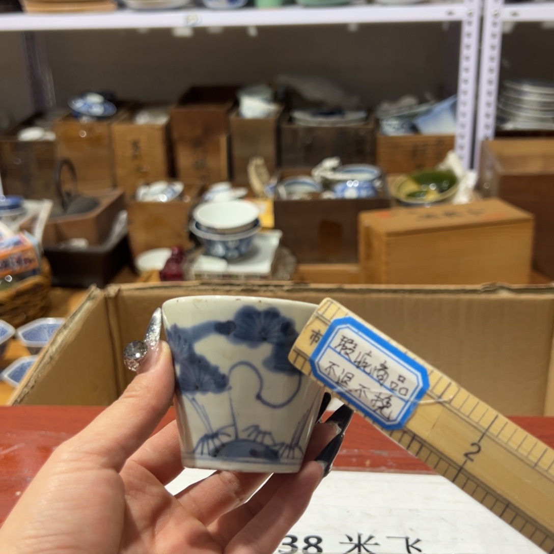 好看的瓷器小杯杯