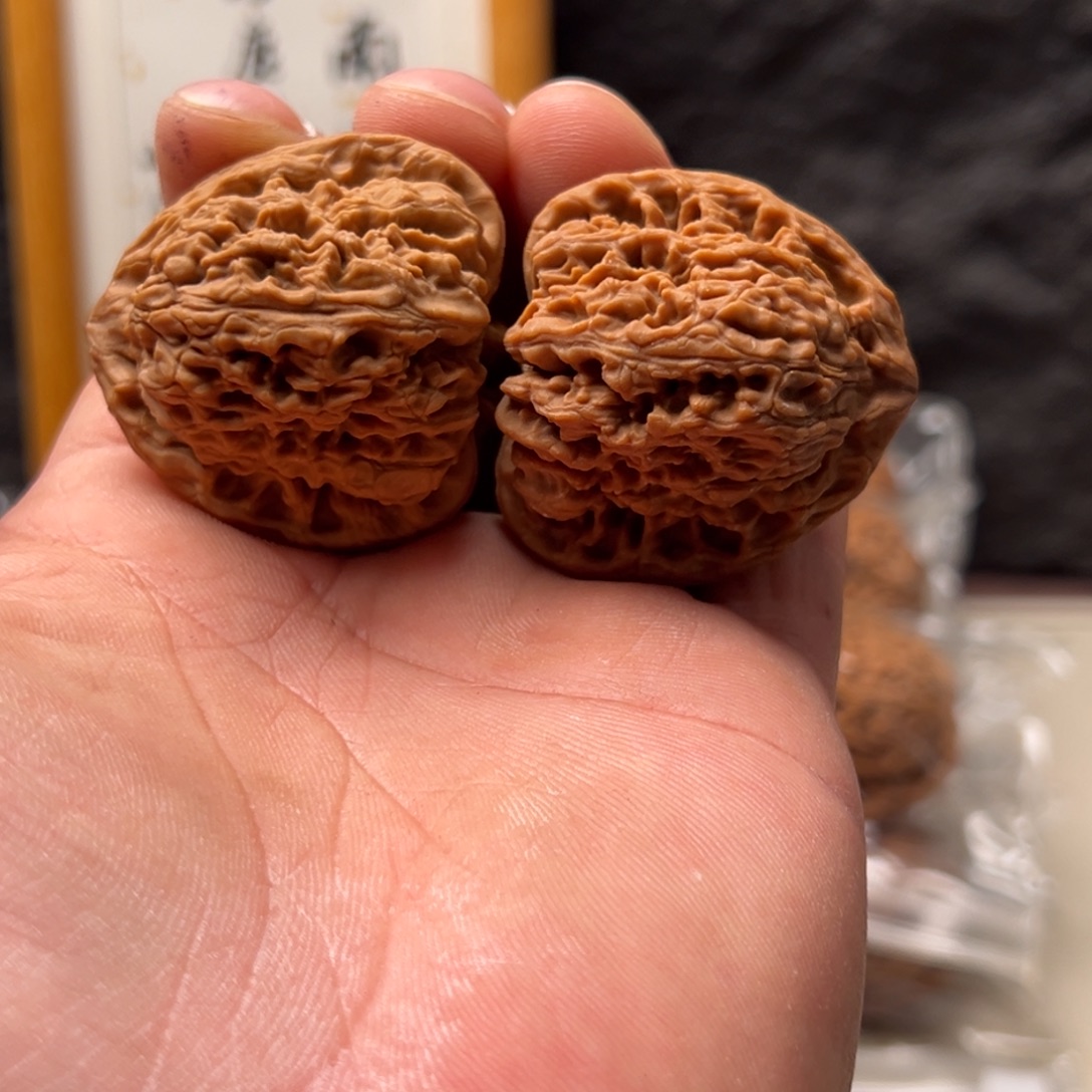 听***风把件文玩核桃南疆40.5色差