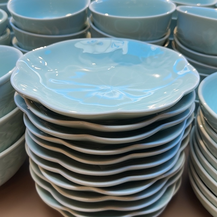 龙泉青瓷10个就斤斤计较