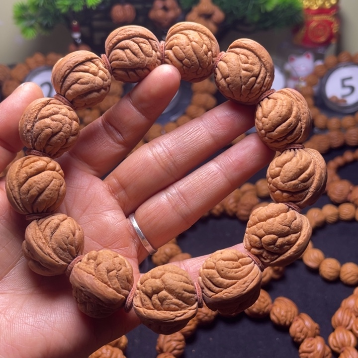 人***生吊坠桃核霸王龙手串