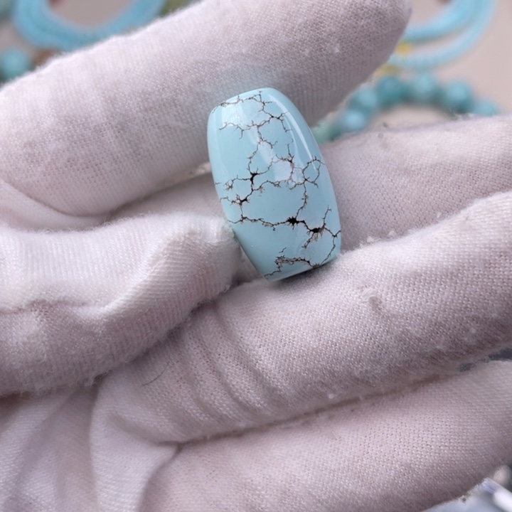 绿松石珠宝奇石未镶嵌蓝****?