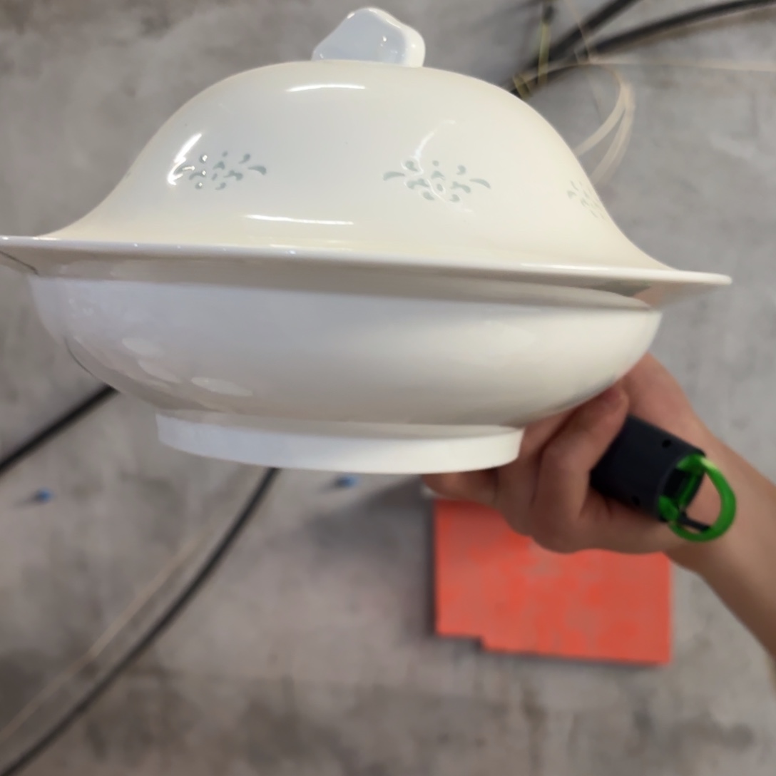 陶瓷9英寸大护边汤碗➕祥云玲珑把手盖1只