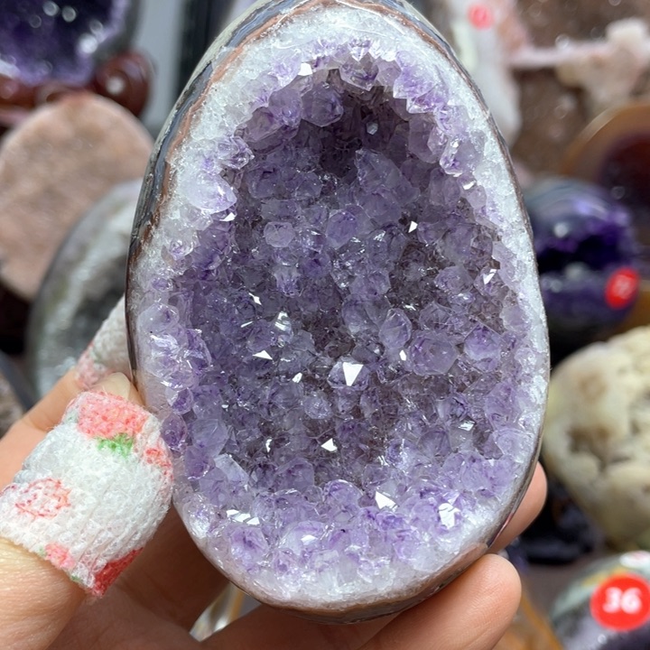 水晶摆件未镶嵌捡漏