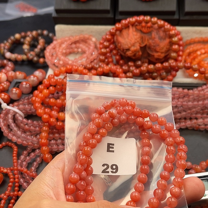 南红玛瑙未镶嵌多样性发货默认微瑕称重7mm