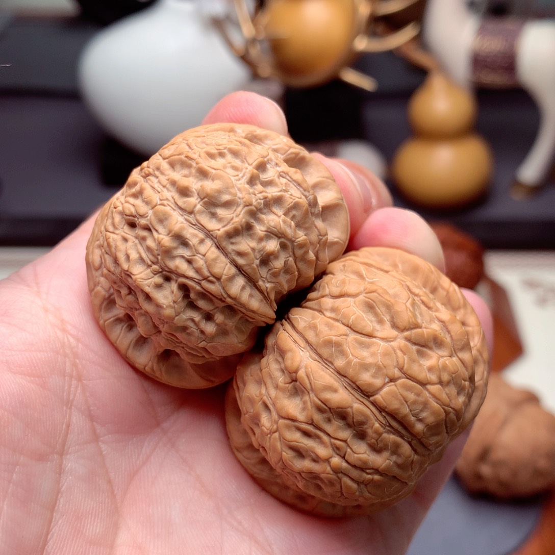 文玩核桃把件缘**。血麒麟全品满肉  1号