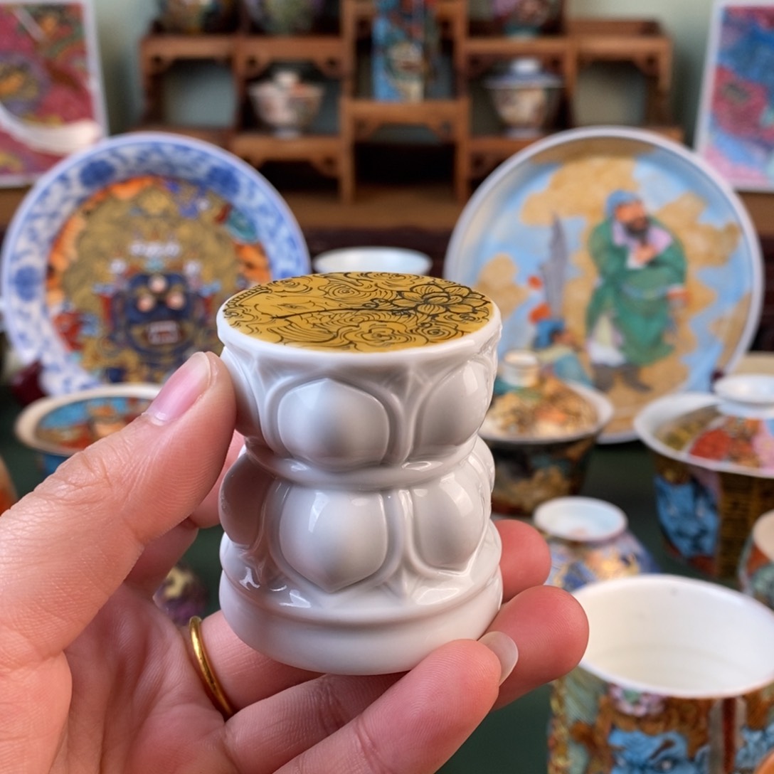纯手工手绘陶瓷墩墩盖置