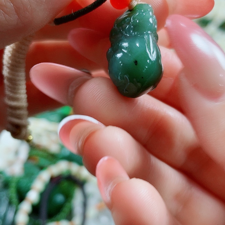 颈饰未镶嵌和田玉