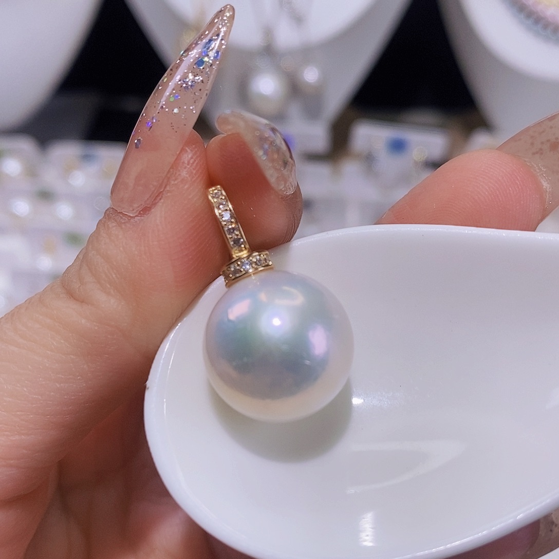 淡水珍珠颈饰银S925镶嵌快****?