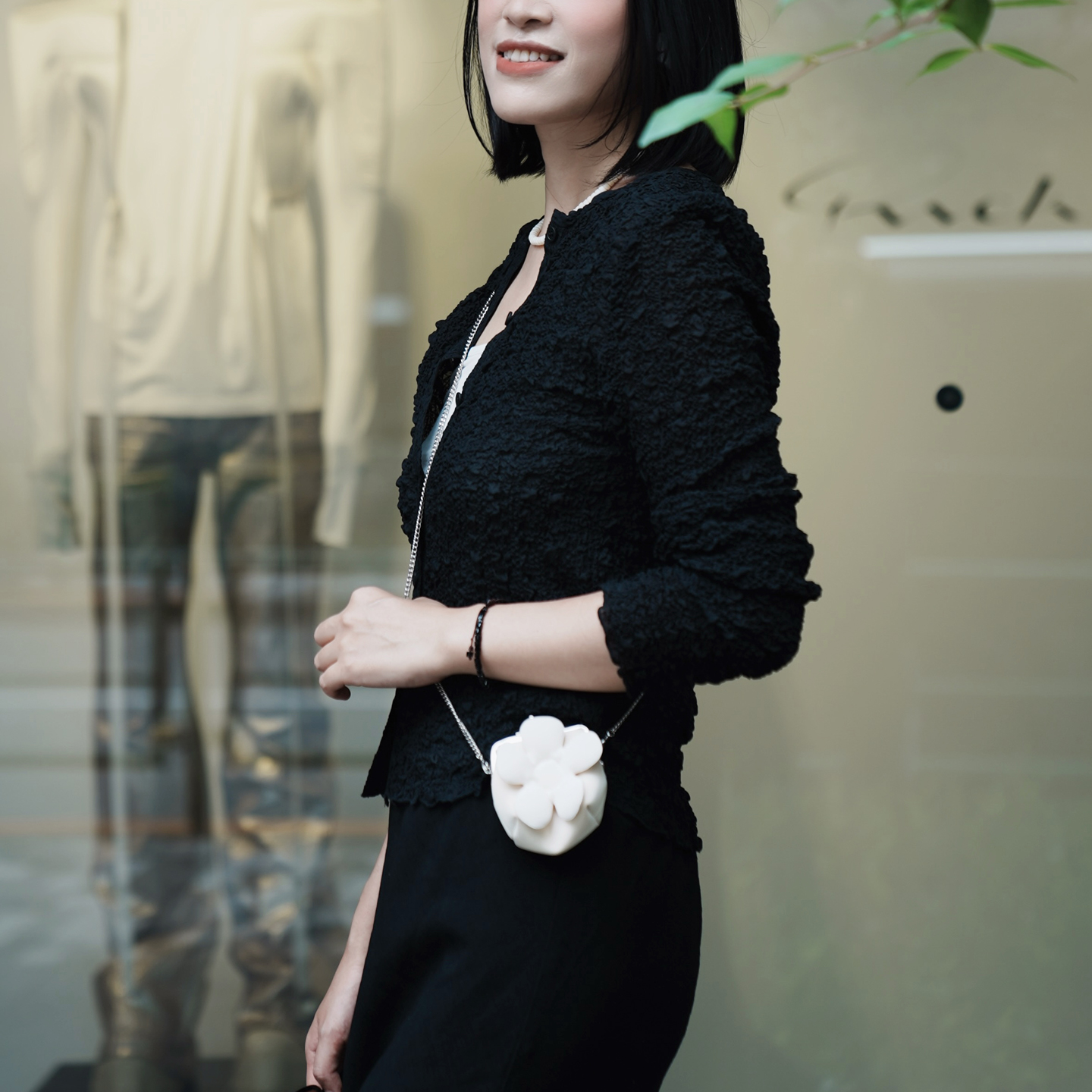 YAWANGCHEN桑蚕丝云朵开衫黑白俩色轻盈设计师时尚短外套修身显瘦