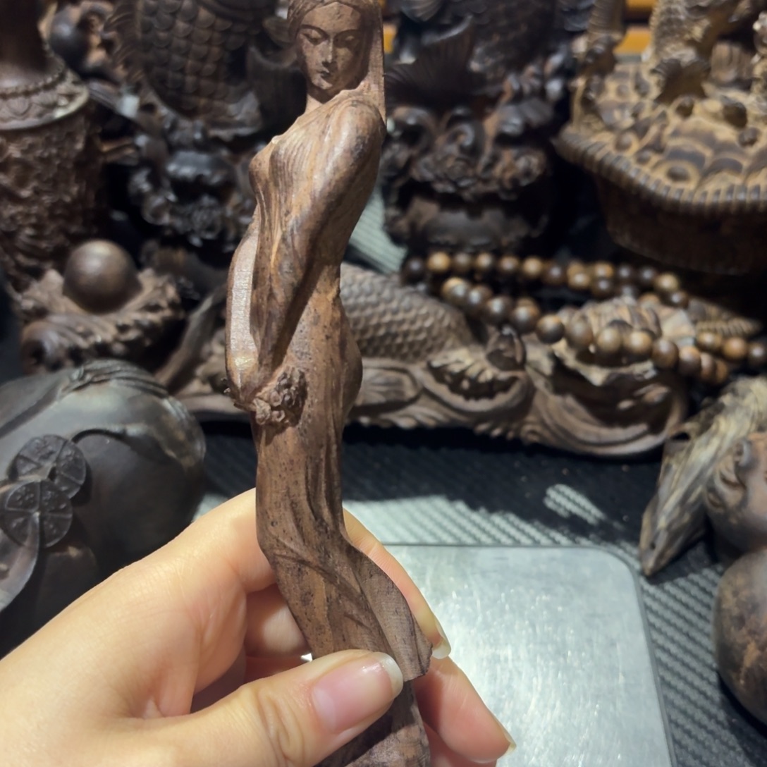 木家居用品摆件等