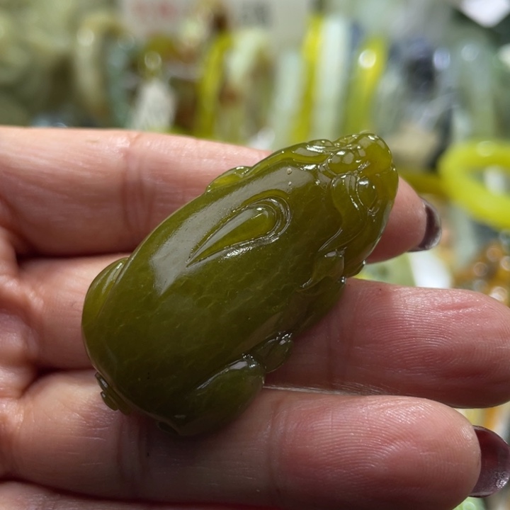 岫玉未镶嵌吊坠吊坠