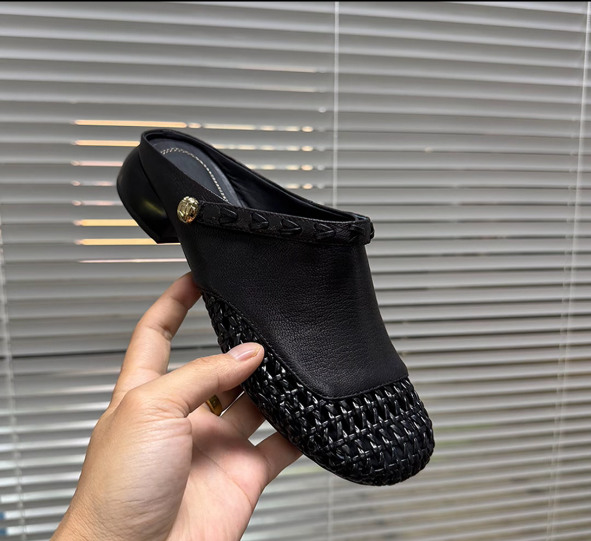 3cm/夏季透气编织半拖鞋女时尚外穿百搭圆头两穿粗跟皮拖鞋女