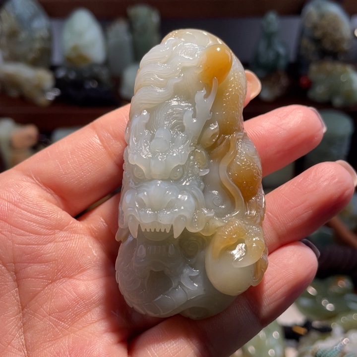 和田玉颈饰未镶嵌花***韦吊坠