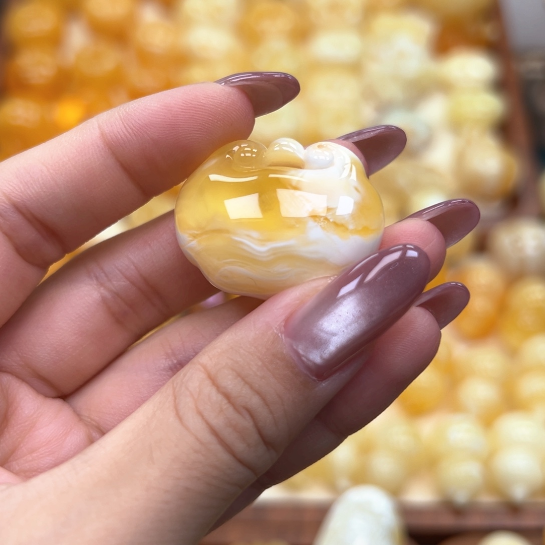 瞌****琥珀颈饰未镶嵌蜜蜡