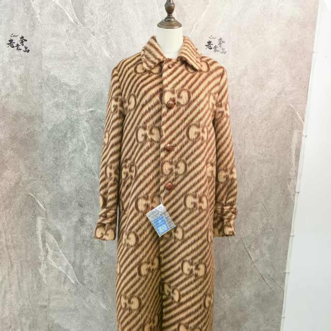 99新 GUCCI/古驰 海囤J/古驰上衣/44码/ds57431