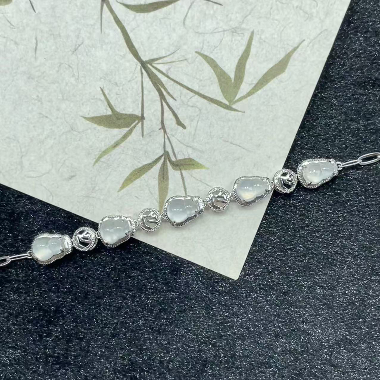 冰黄葫芦—翡翠18K金镶嵌手链