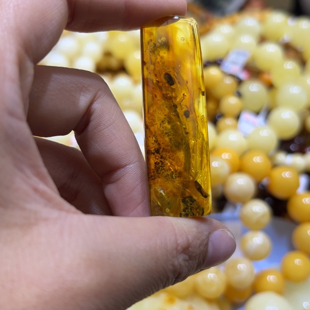 琥珀珠宝奇石未镶嵌