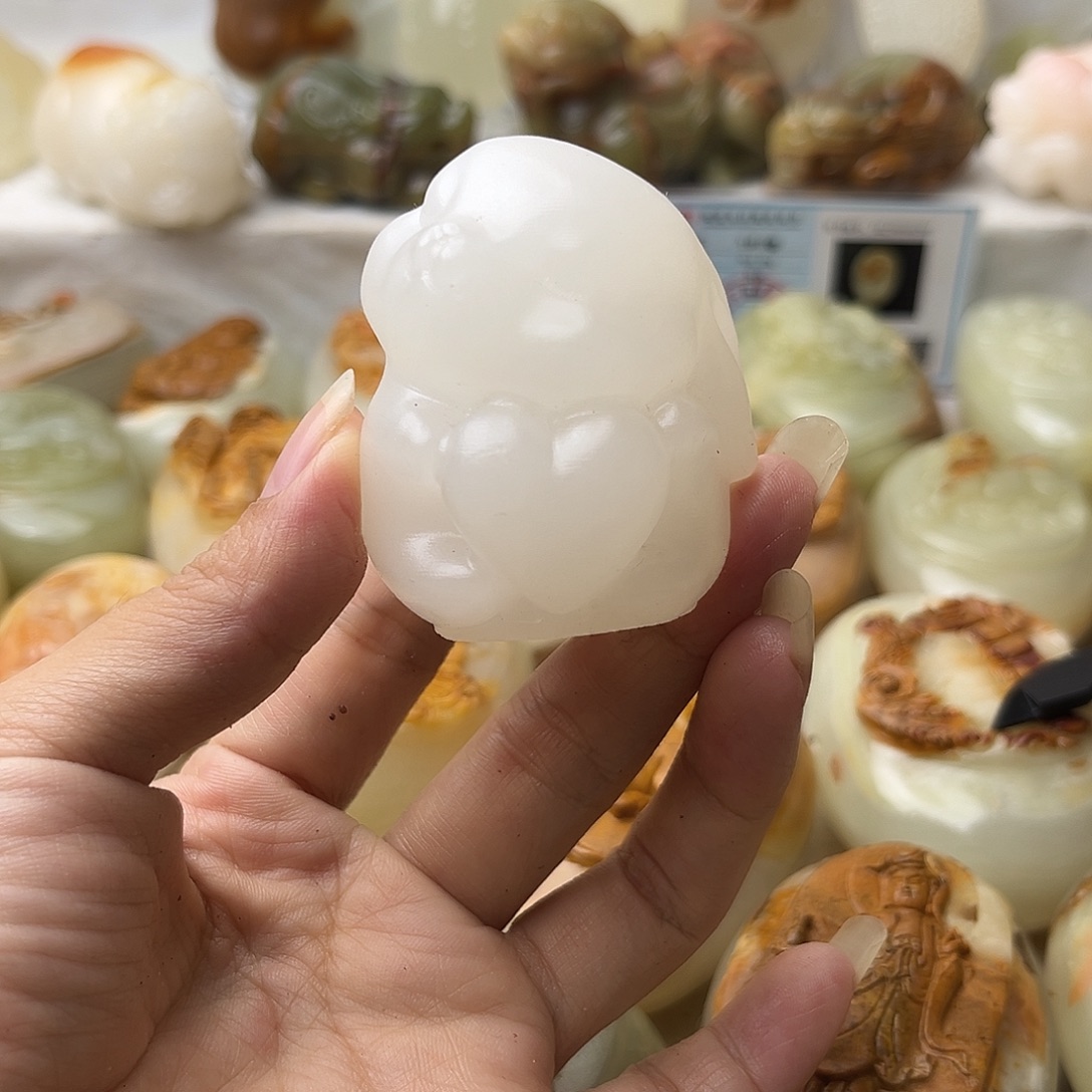 石材方解石手把摆件不退换兔微瑕